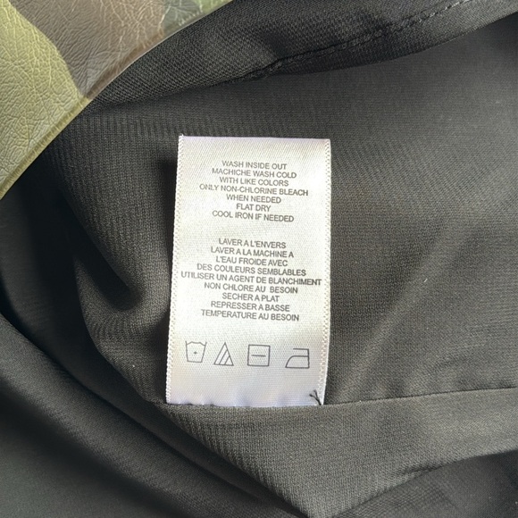 Sam Edelman Camo Green Mini Skirt Faux Leather Fully Lined - Picture 16 of 16